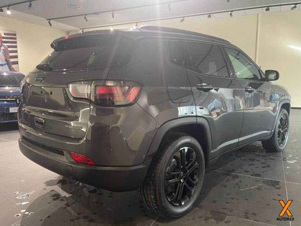 Jeep Compass nuova a Varese (7)