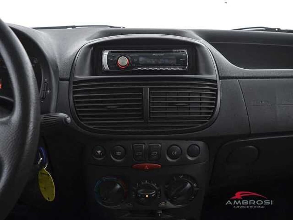 Fiat Punto usata a Viterbo (15)