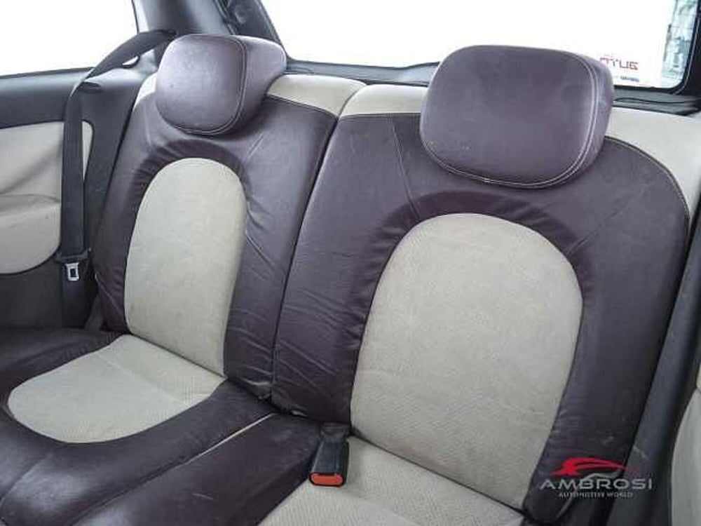 Lancia Ypsilon usata a Viterbo (10)