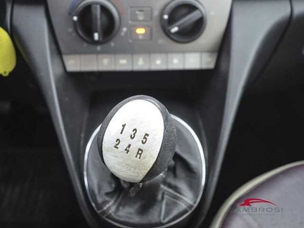 Lancia Ypsilon usata a Viterbo (16)