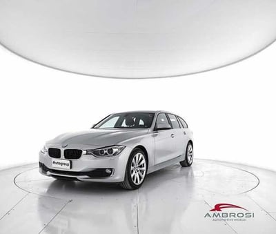 BMW Serie 3 Touring 318d  Business aut. del 2015 usata a Viterbo