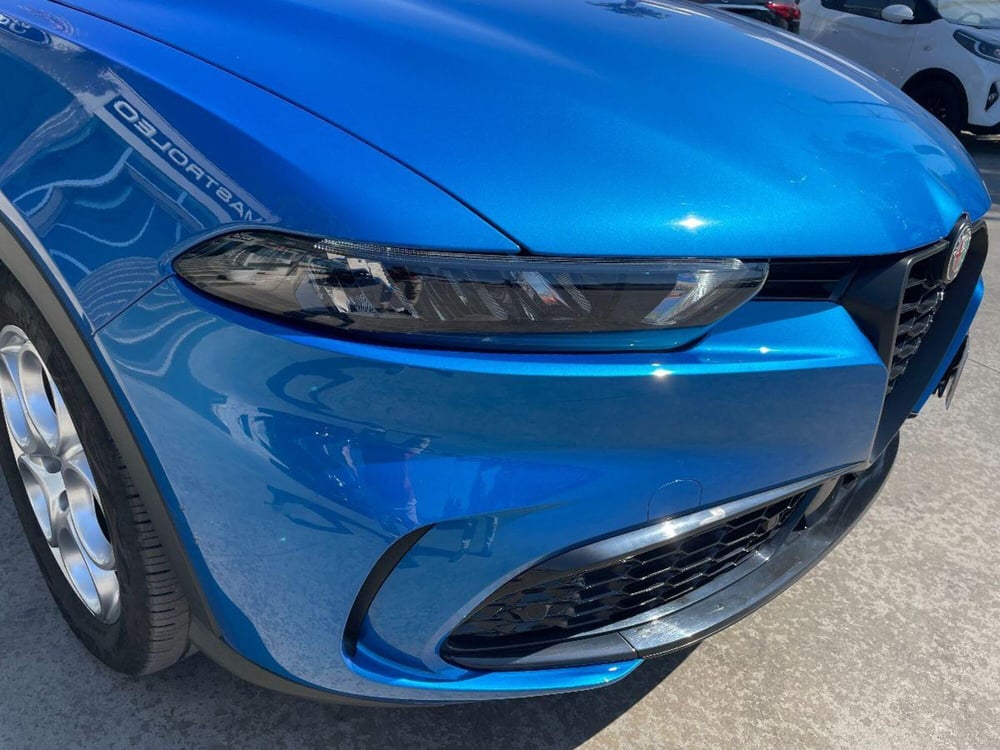 Alfa Romeo Tonale usata a Lecce (10)