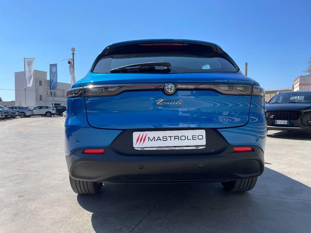 Alfa Romeo Tonale usata a Lecce (14)