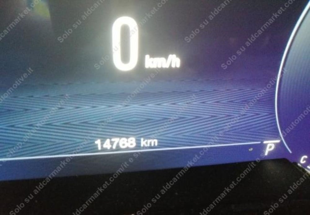 Alfa Romeo Tonale usata a Lecce (5)