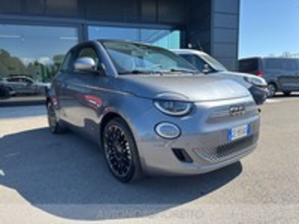 Fiat 500e usata a Udine (3)