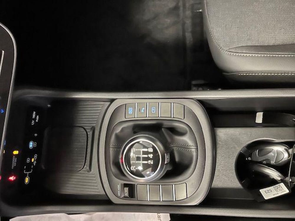 Hyundai Kona nuova a Verbano Cusio Ossola (19)