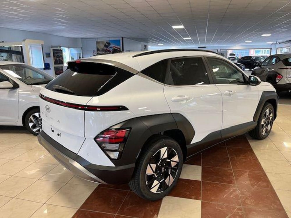 Hyundai Kona nuova a Verbano Cusio Ossola (6)