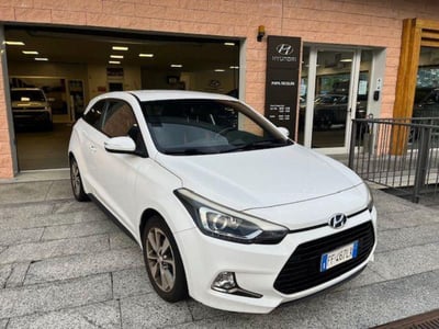 Hyundai i20 Coup&eacute; Coup&eacute; 1.0 T-GDI 3 porte Login del 2016 usata a Montecrestese