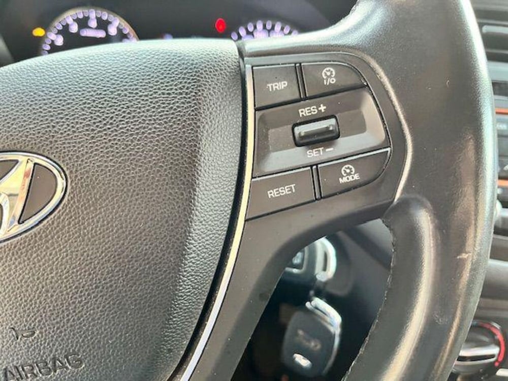 Hyundai i20 Coupé usata a Verbano Cusio Ossola (12)
