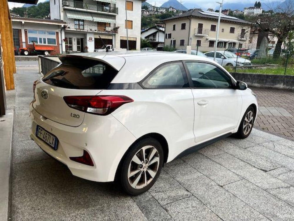 Hyundai i20 Coupé usata a Verbano Cusio Ossola (5)