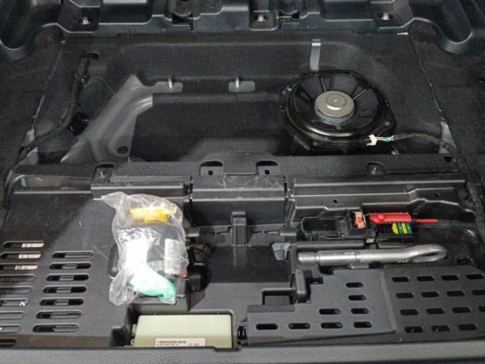 Mercedes-Benz GLB usata a Catania (13)