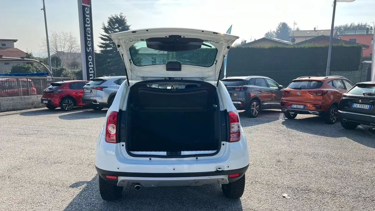 Dacia Duster usata a Como (7)