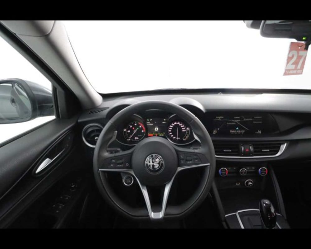 Alfa Romeo Stelvio usata a Bologna (12)