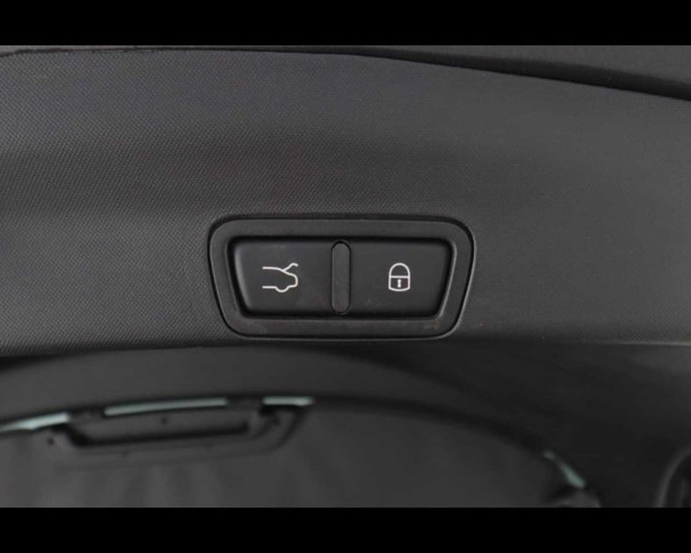 Alfa Romeo Stelvio usata a Bologna (16)