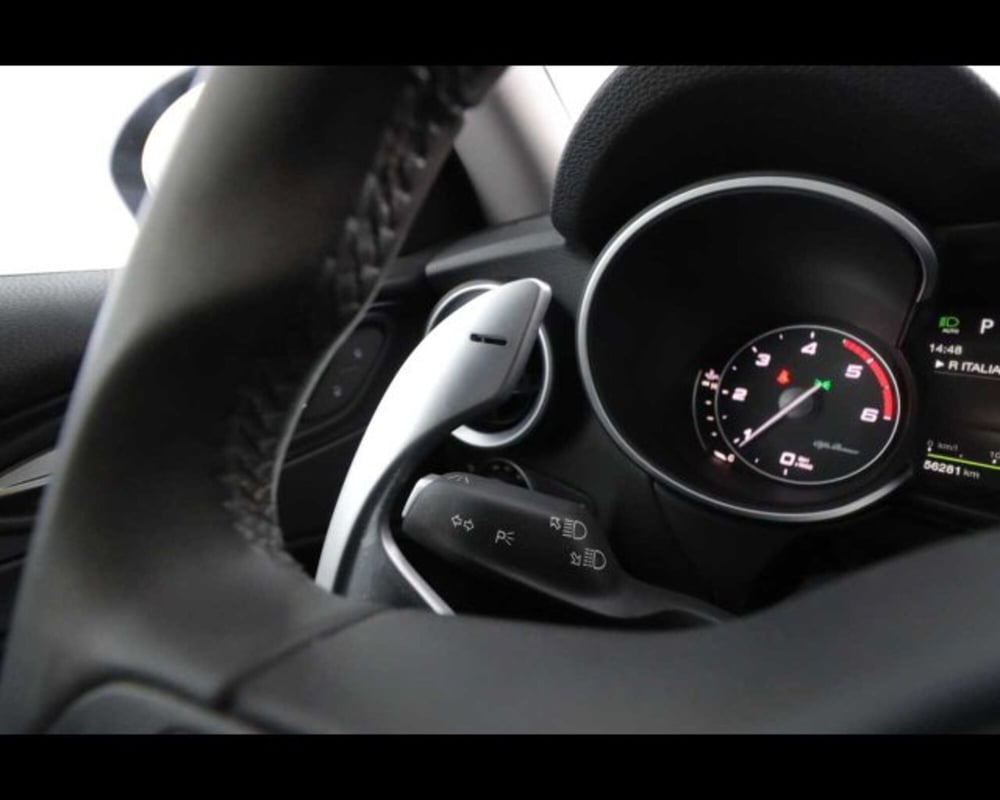 Alfa Romeo Stelvio usata a Bologna (19)