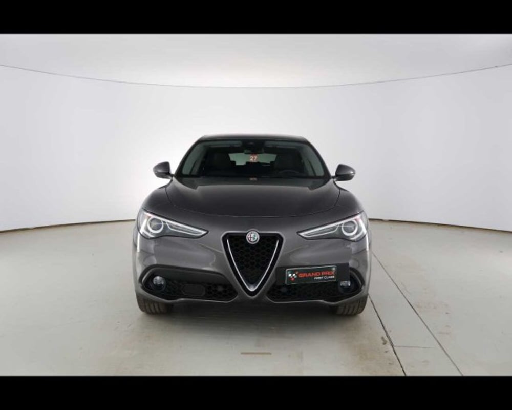 Alfa Romeo Stelvio usata a Bologna (2)