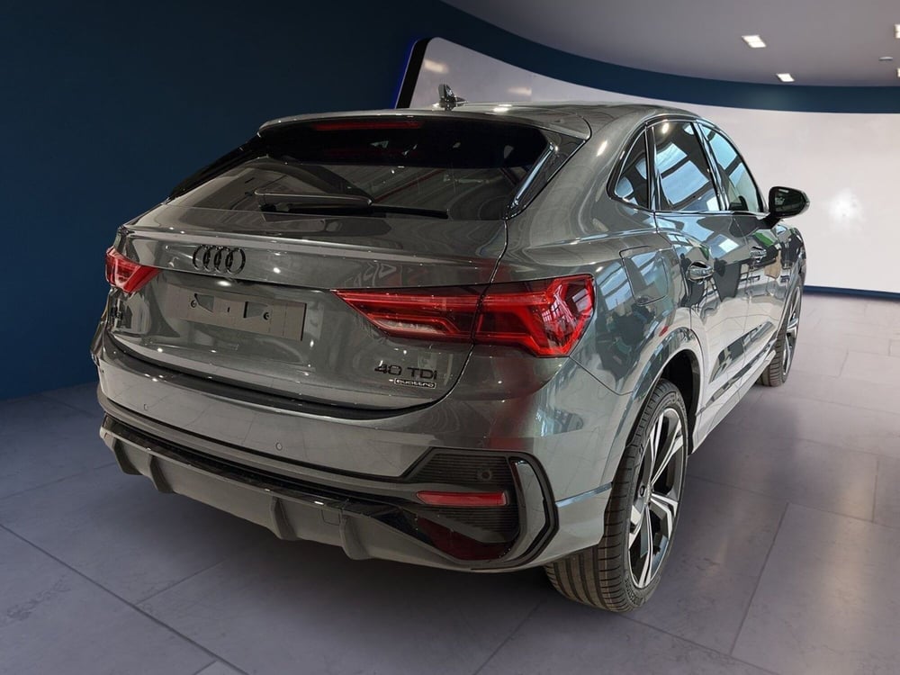Audi Q3 Sportback nuova a Torino (5)