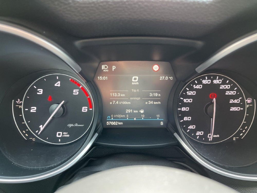 Alfa Romeo Stelvio usata a Torino (15)