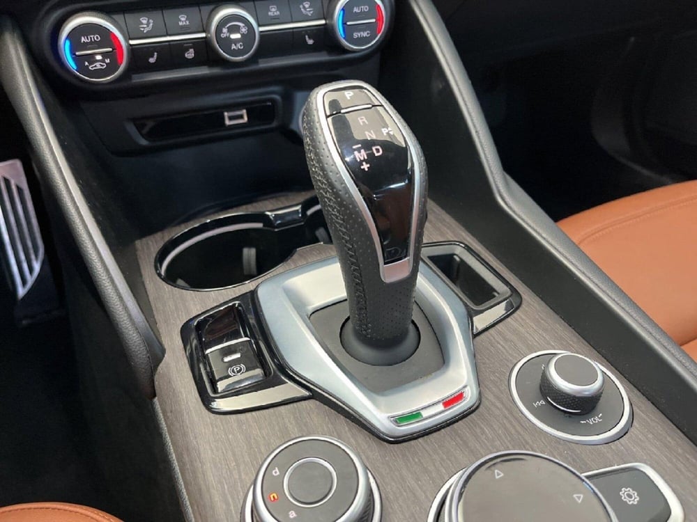 Alfa Romeo Giulia usata a Torino (13)
