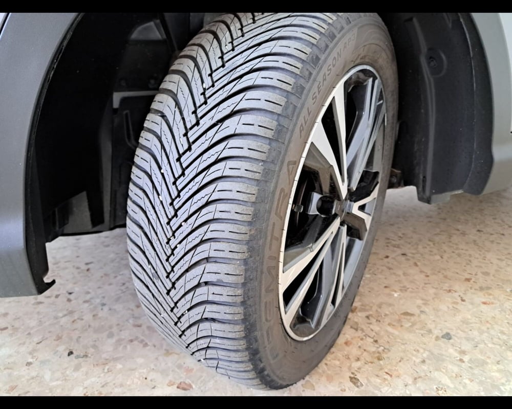 Nissan Qashqai usata a Arezzo (19)