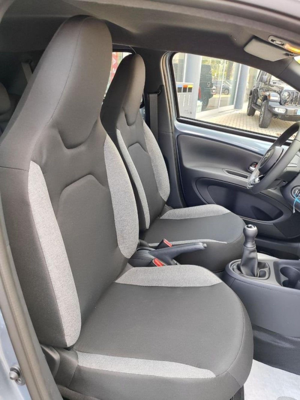 Toyota Aygo X nuova a Perugia (6)