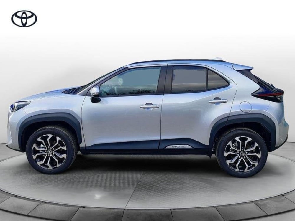 Toyota Yaris Cross nuova a Perugia (2)