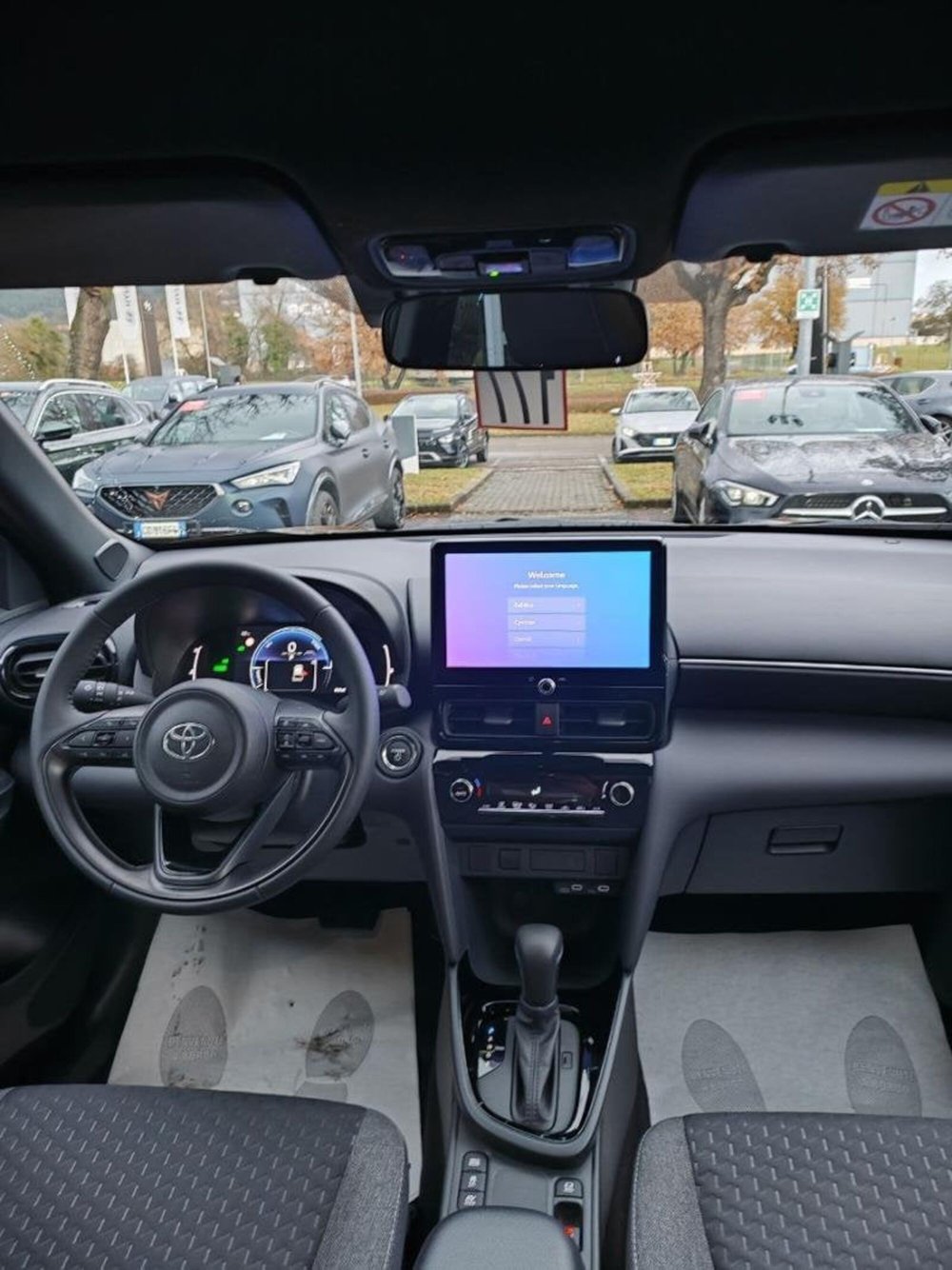 Toyota Yaris Cross nuova a Perugia (10)