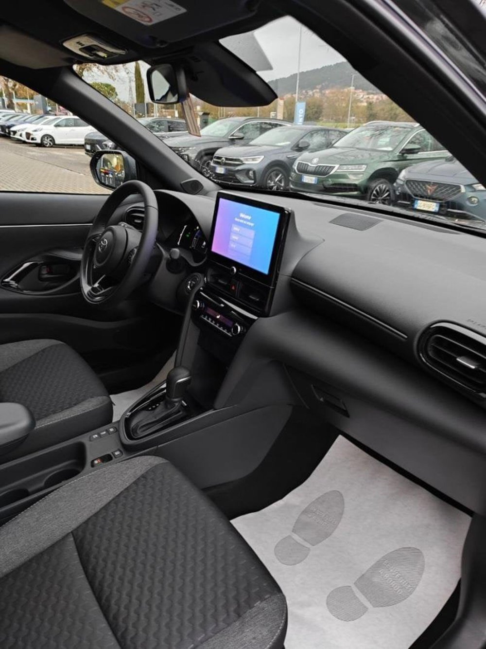 Toyota Yaris Cross nuova a Perugia (7)