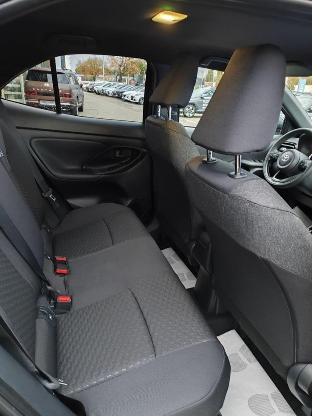 Toyota Yaris Cross nuova a Perugia (9)
