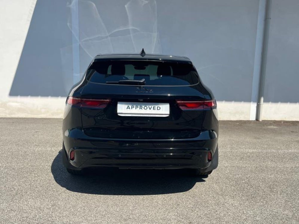 Jaguar F-Pace usata a Venezia (8)