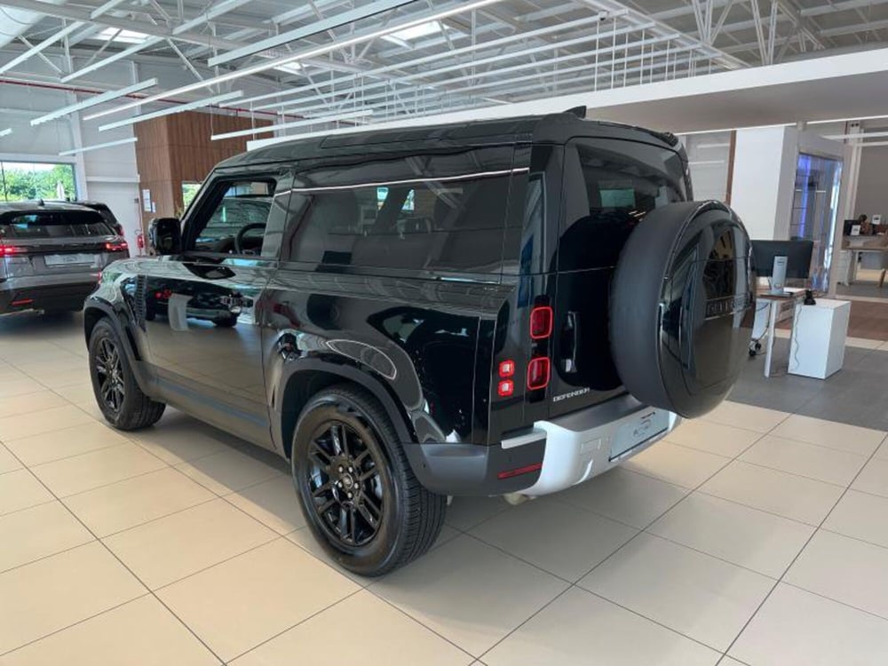 Land Rover Defender usata a Venezia (2)