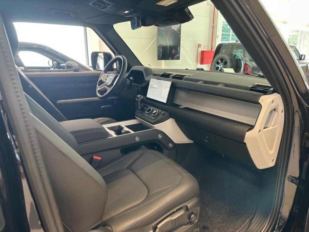 Land Rover Defender usata a Venezia (3)