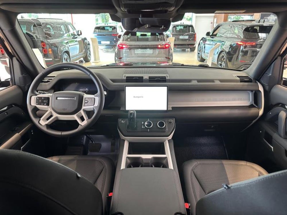 Land Rover Defender usata a Venezia (4)