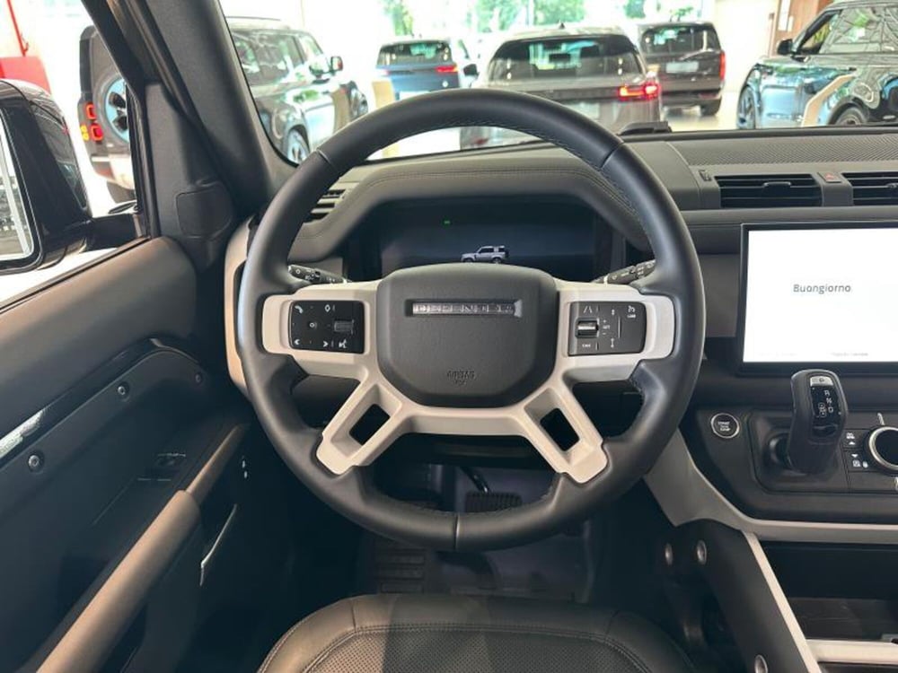 Land Rover Defender usata a Venezia (9)