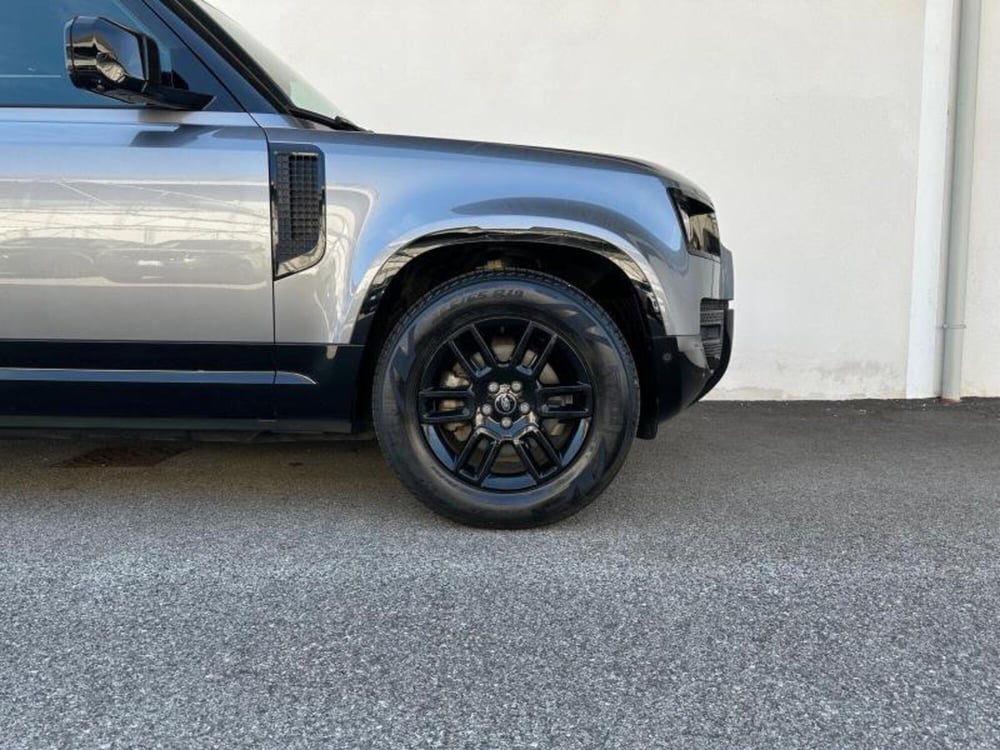 Land Rover Defender usata a Venezia (6)