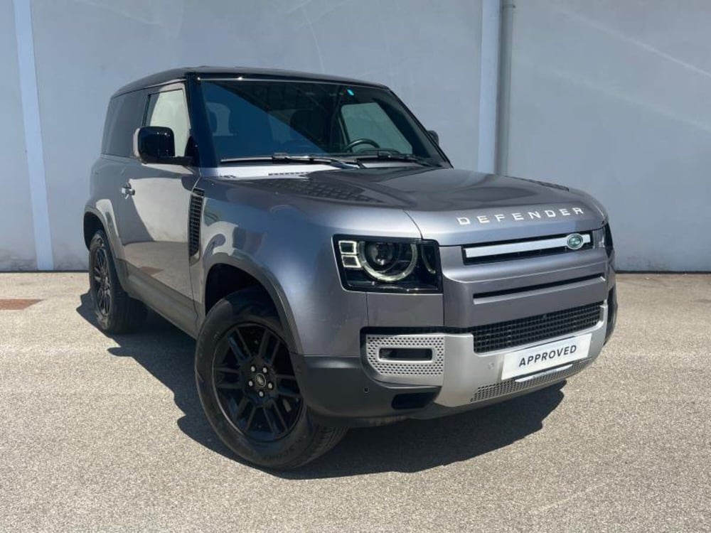 Land Rover Defender usata a Venezia