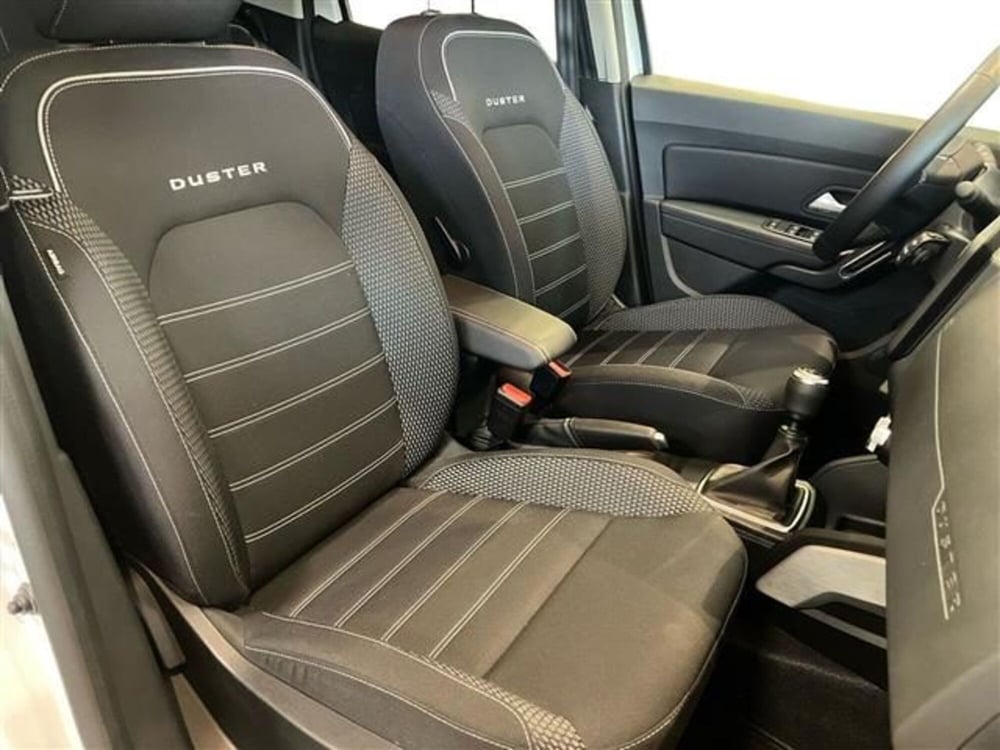 Dacia Duster usata a Como (11)