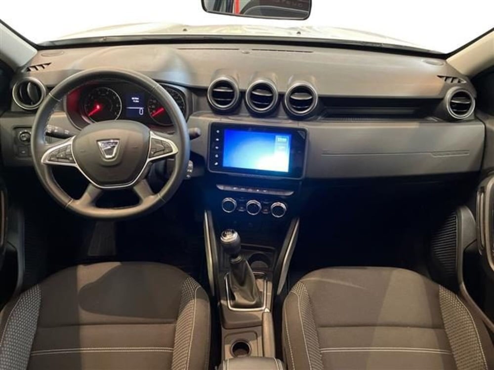 Dacia Duster usata a Como (9)
