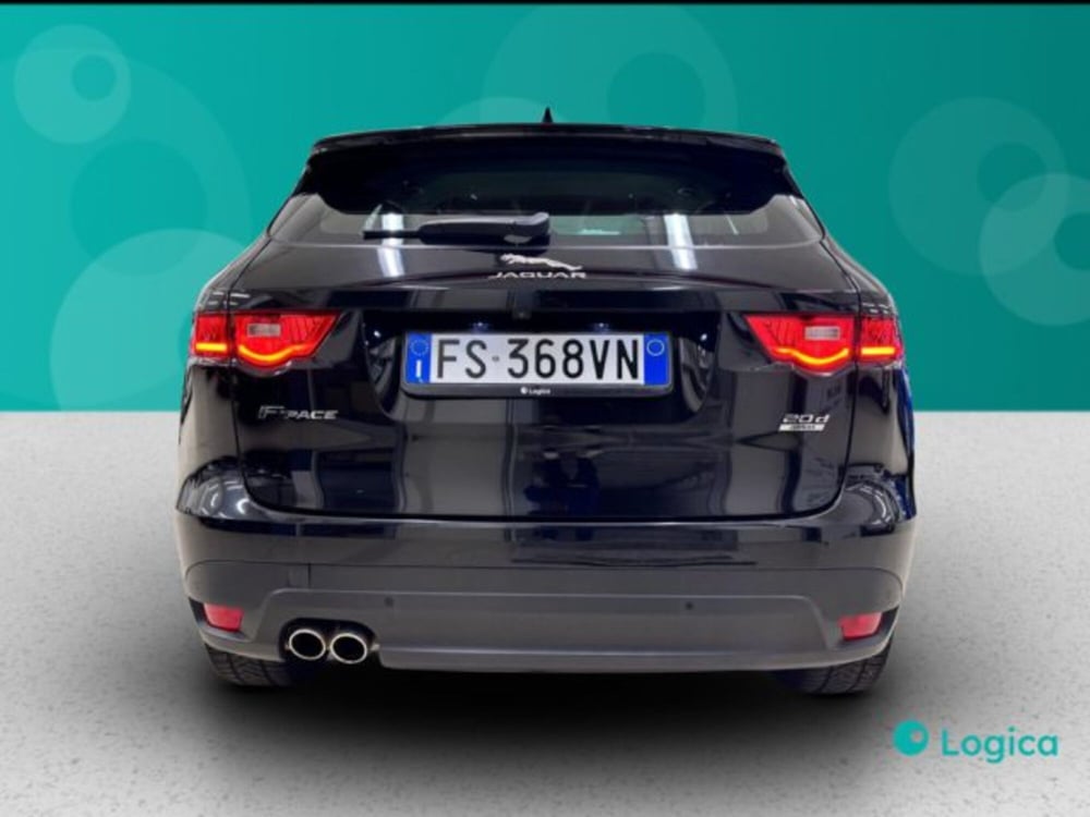 Jaguar F-Pace usata a Torino (3)
