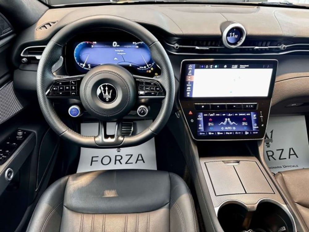 Maserati Grecale usata a Torino (14)