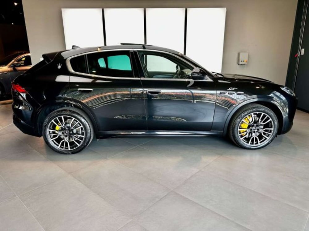 Maserati Grecale usata a Torino (4)