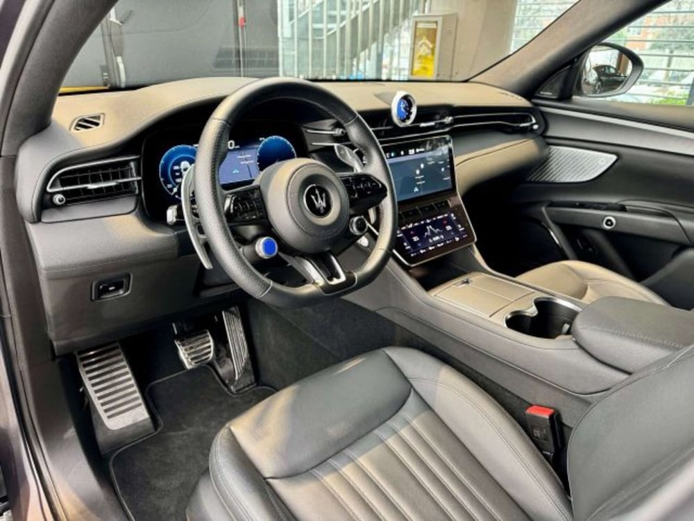 Maserati Grecale usata a Torino (9)