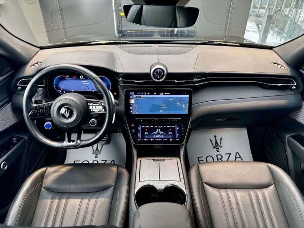 Maserati Grecale usata a Torino (15)
