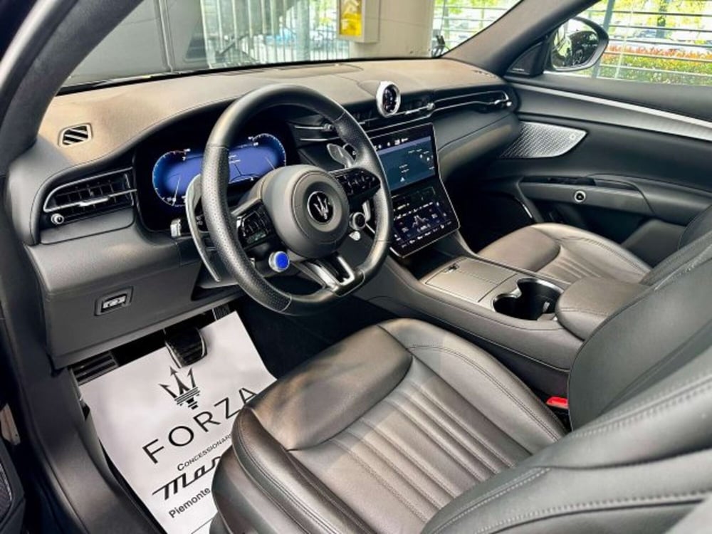 Maserati Grecale usata a Torino (9)