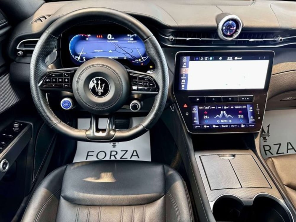 Maserati Grecale usata a Torino (14)