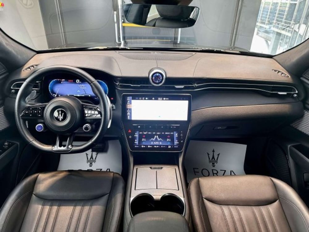 Maserati Grecale usata a Torino (15)