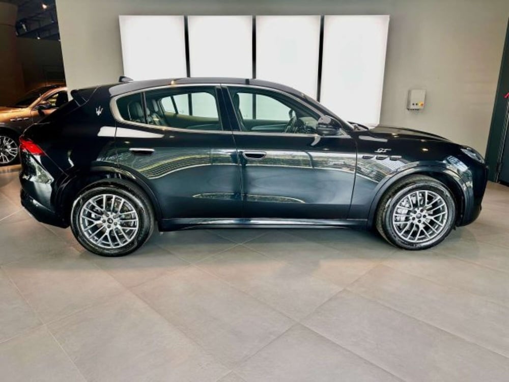 Maserati Grecale usata a Torino (4)