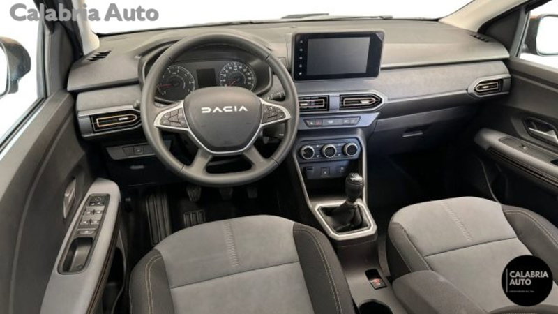 Dacia Jogger nuova a Reggio Calabria (3)
