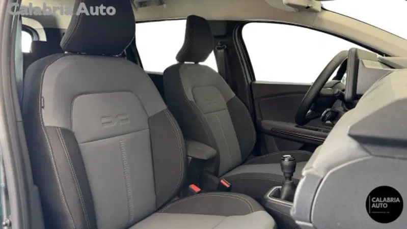 Dacia Jogger nuova a Reggio Calabria (8)