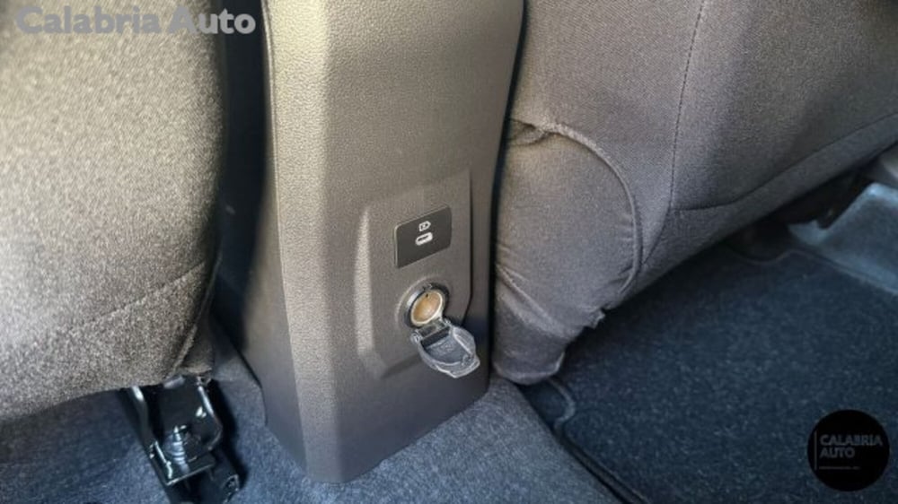 Dacia Jogger nuova a Reggio Calabria (14)